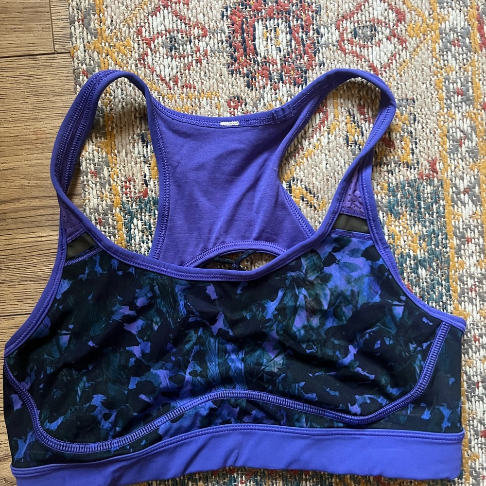 Lululemon Purple and Black Women's Sports Bra